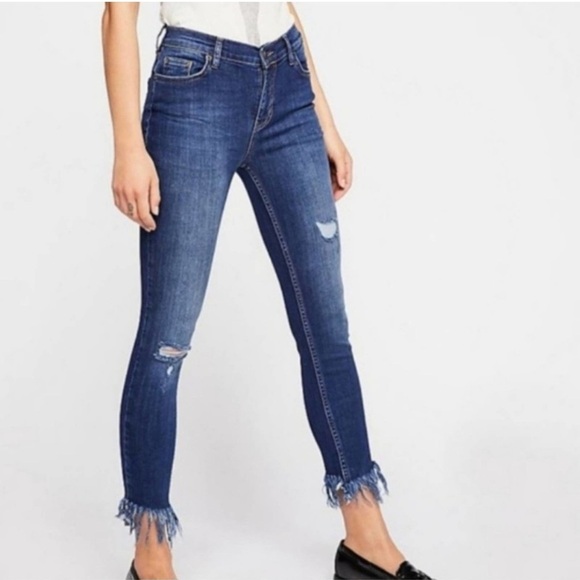 Free People Great Heights High Rise Fringe Hem Ankle Crop Skinny Jean Size 29 - Picture 1 of 8